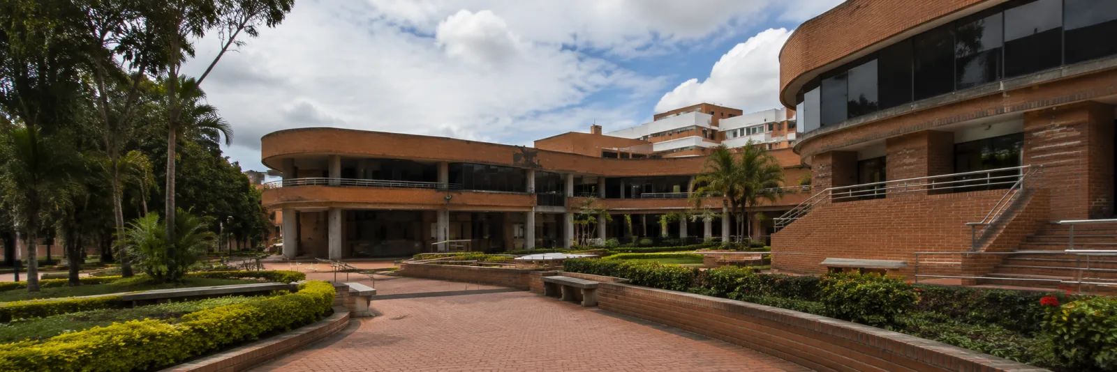 Escuela Superior de Administración Pública