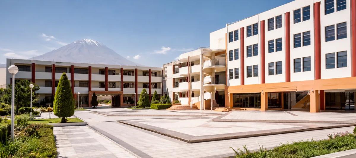 Universidad Católica de Santa María
