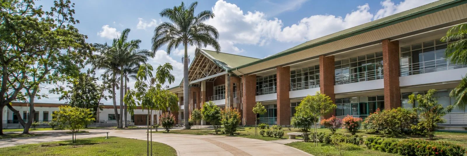 Universidad Internacional del Trópico Americano